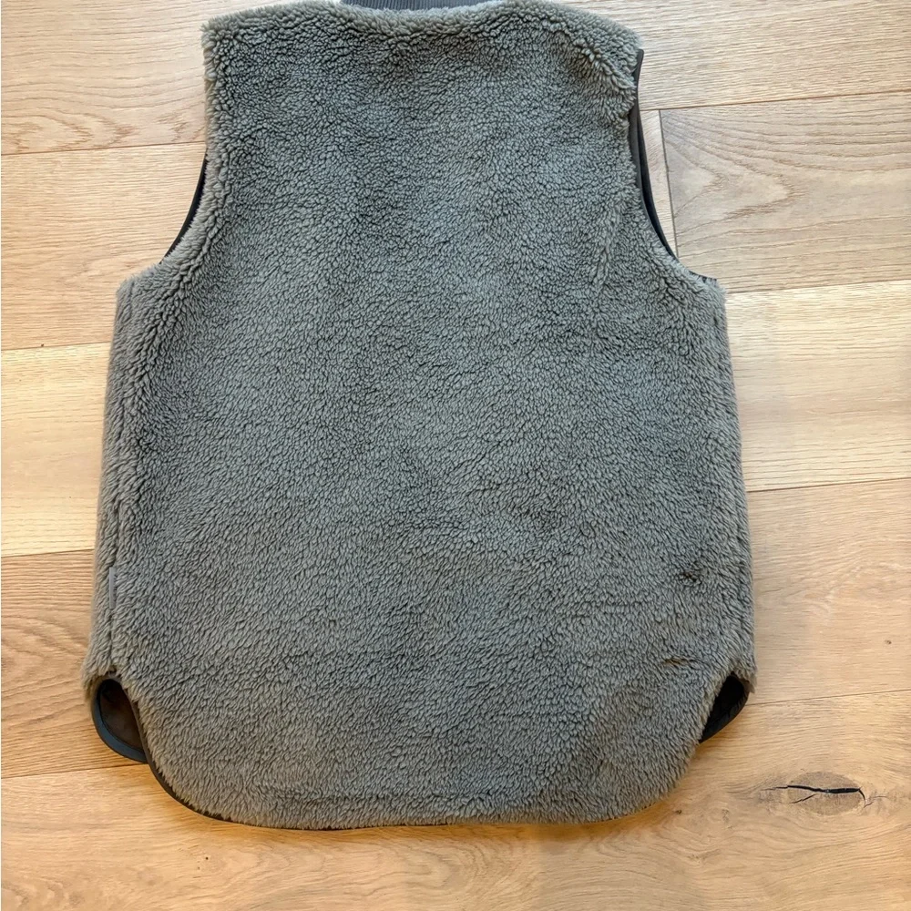 Varley Quilted Olive Green Sleeveless Vest